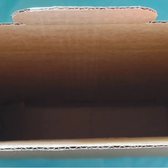 NO TAPE REQUIRED 100 Combo 50 Small 9x7x3 and 50 12x10x3 Large Shipping Boxes - Picture 11 of 11